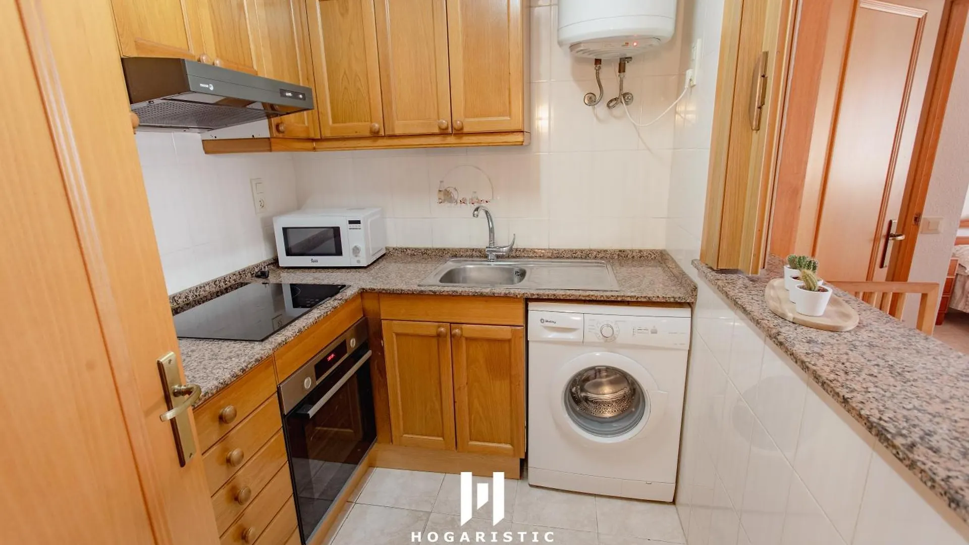 Centrico Apartamento Europa Con Piscina Salou 0*,